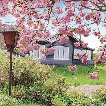 Three-bedroom Holiday In 펜션 Broager